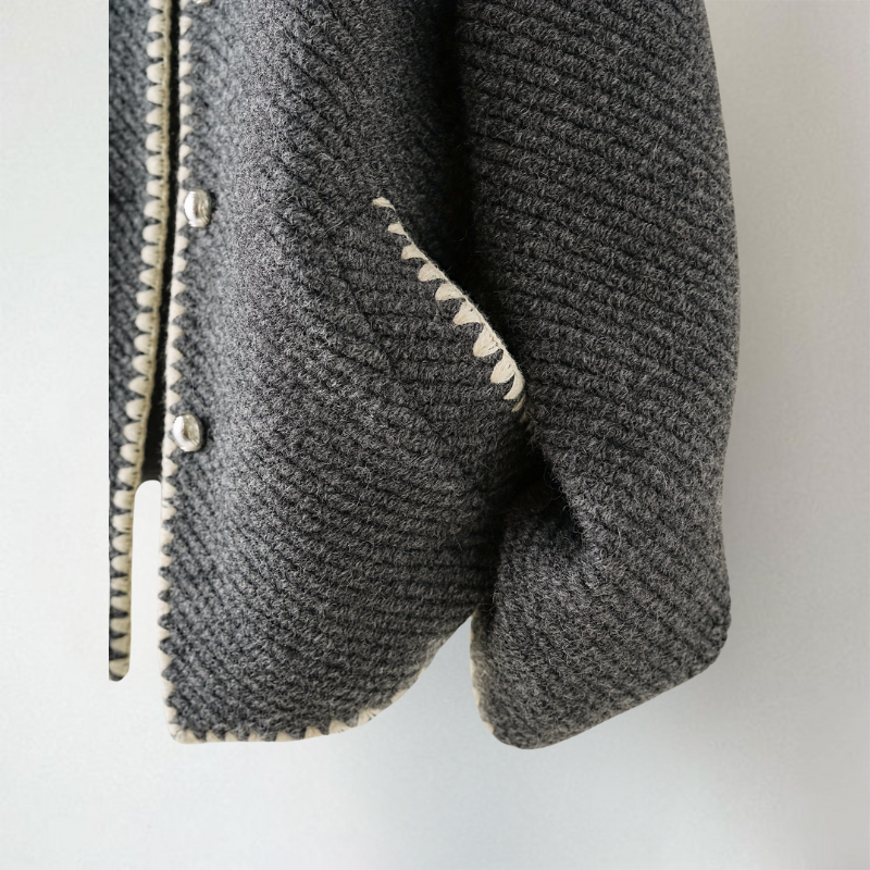Wendoline | Chic Cardigan