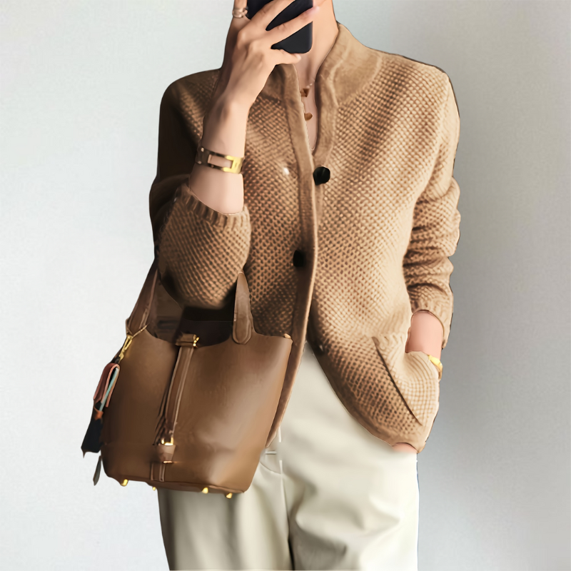Walburga | Chic Cardigan