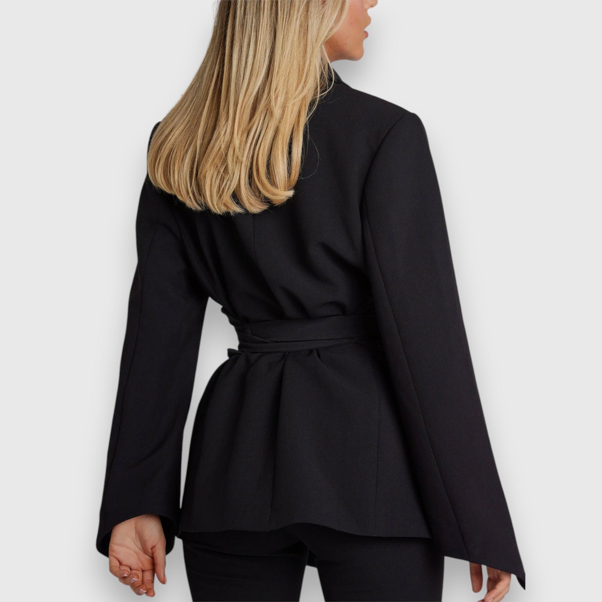 Ludovica | Classic Elegant Blazer
