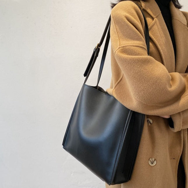 Helisent | Timeless Tote Bag