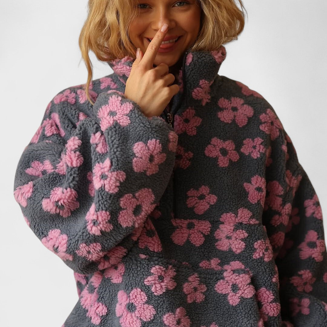 Vevina | Cosy Floral Top