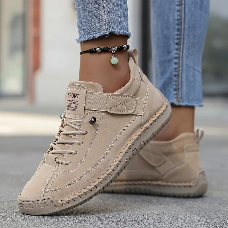 Cornelia | Classic Comfortable Trainers