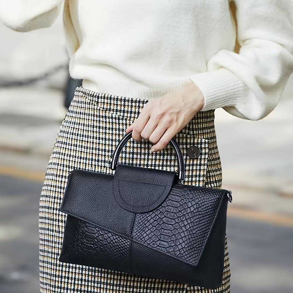 Crescentia | Elegant Handbag