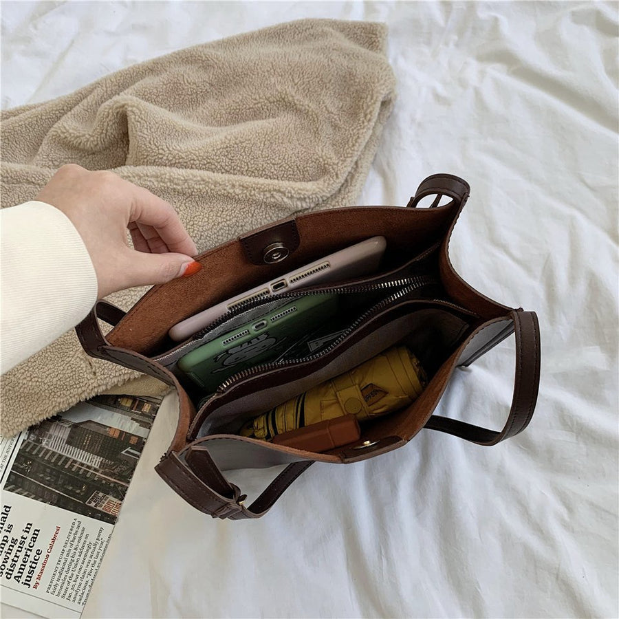 Helisent | Timeless Tote Bag