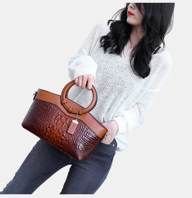 Emina | Chic Handbag
