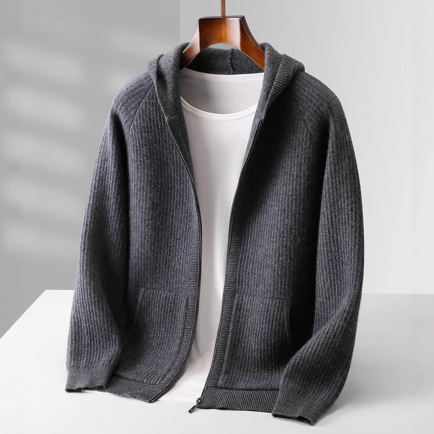 Ozanne | Elegant Hoodie