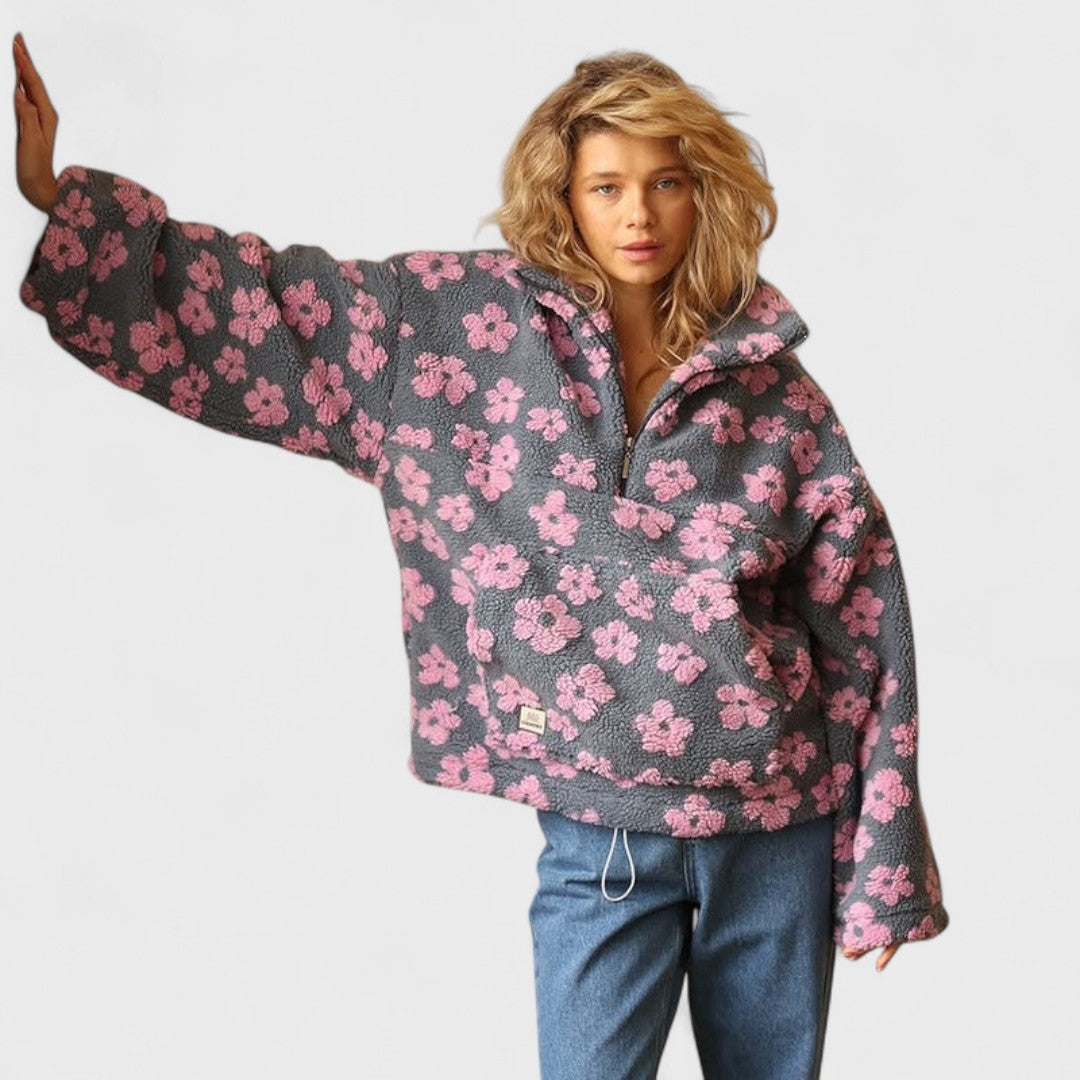 Vevina | Cosy Floral Top