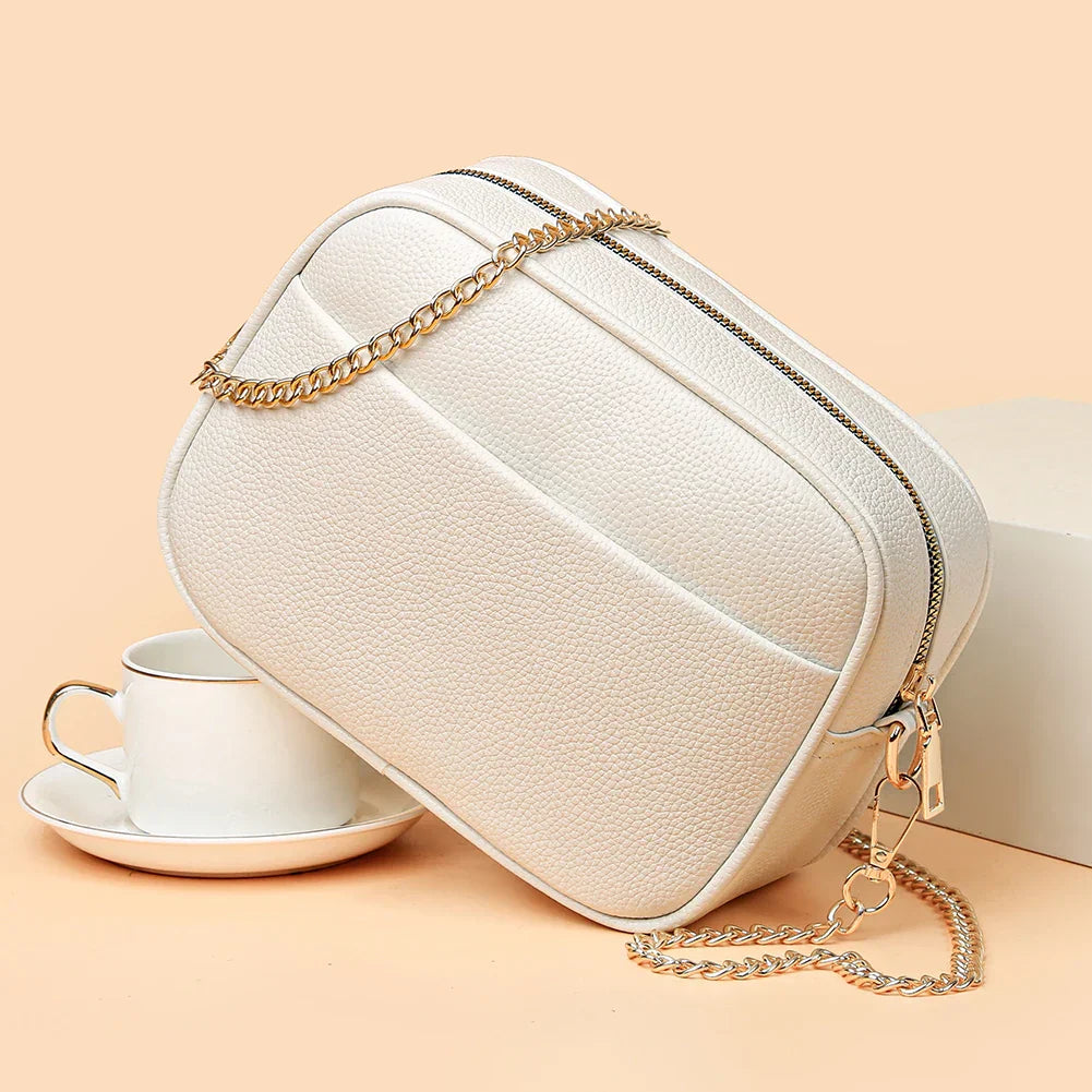 Amice | Classic Shoulder Bag