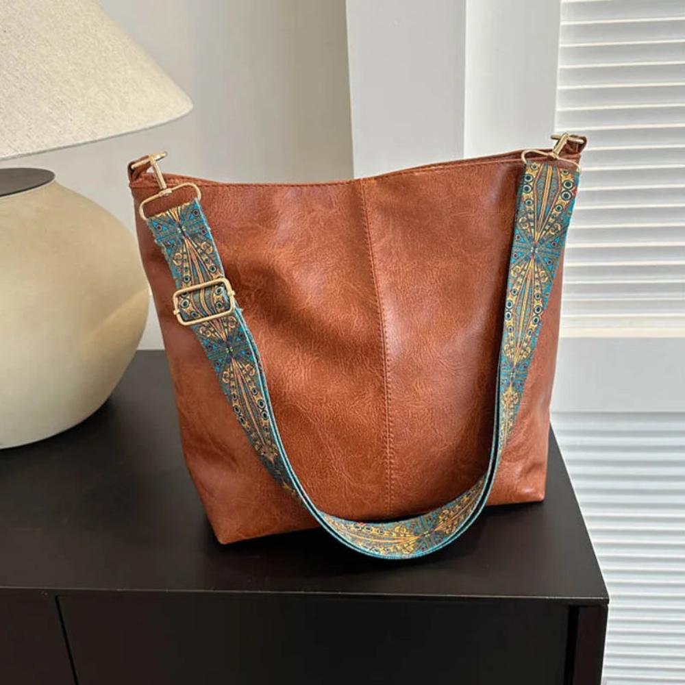 Armida | Classic Vintage Shoulder Bag