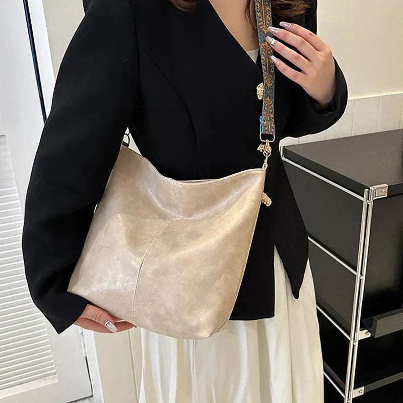Dorothea | Classic Shoulder Bag with Adjustable Patterned Strap