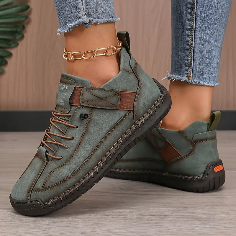 Cornelia | Classic Comfortable Trainers