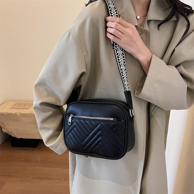 Amoret | Shoulder Bag
