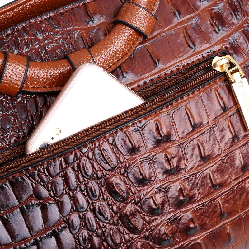 Emina | Chic Handbag