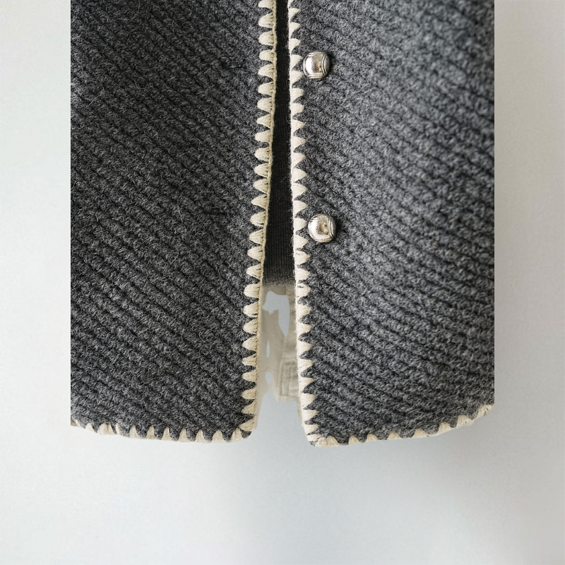 Wendoline | Chic Cardigan