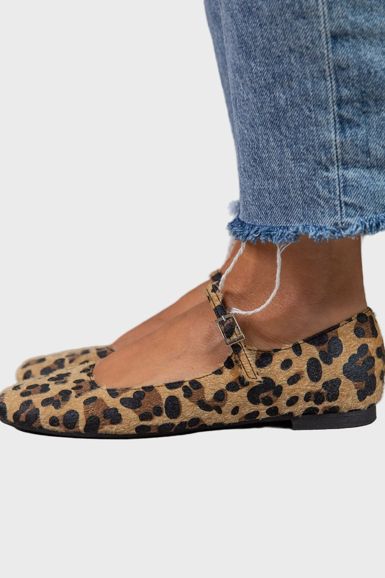 Lowenna | Elegant Flats