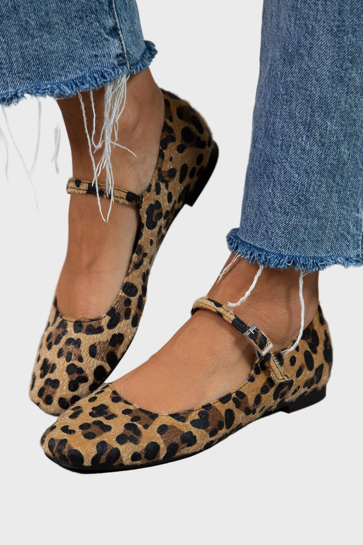 Lowenna | Elegant Flats