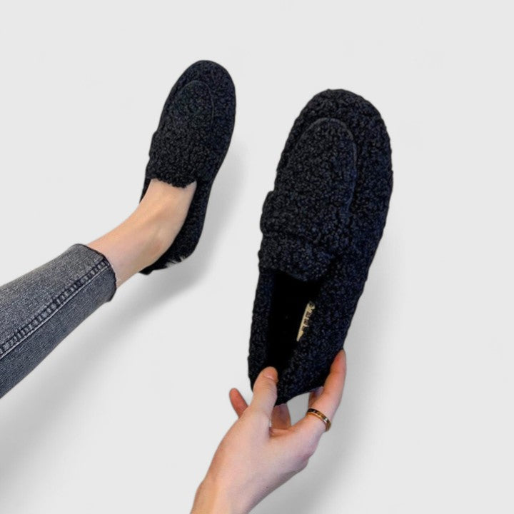Daveney | Elegant Warm Slippers