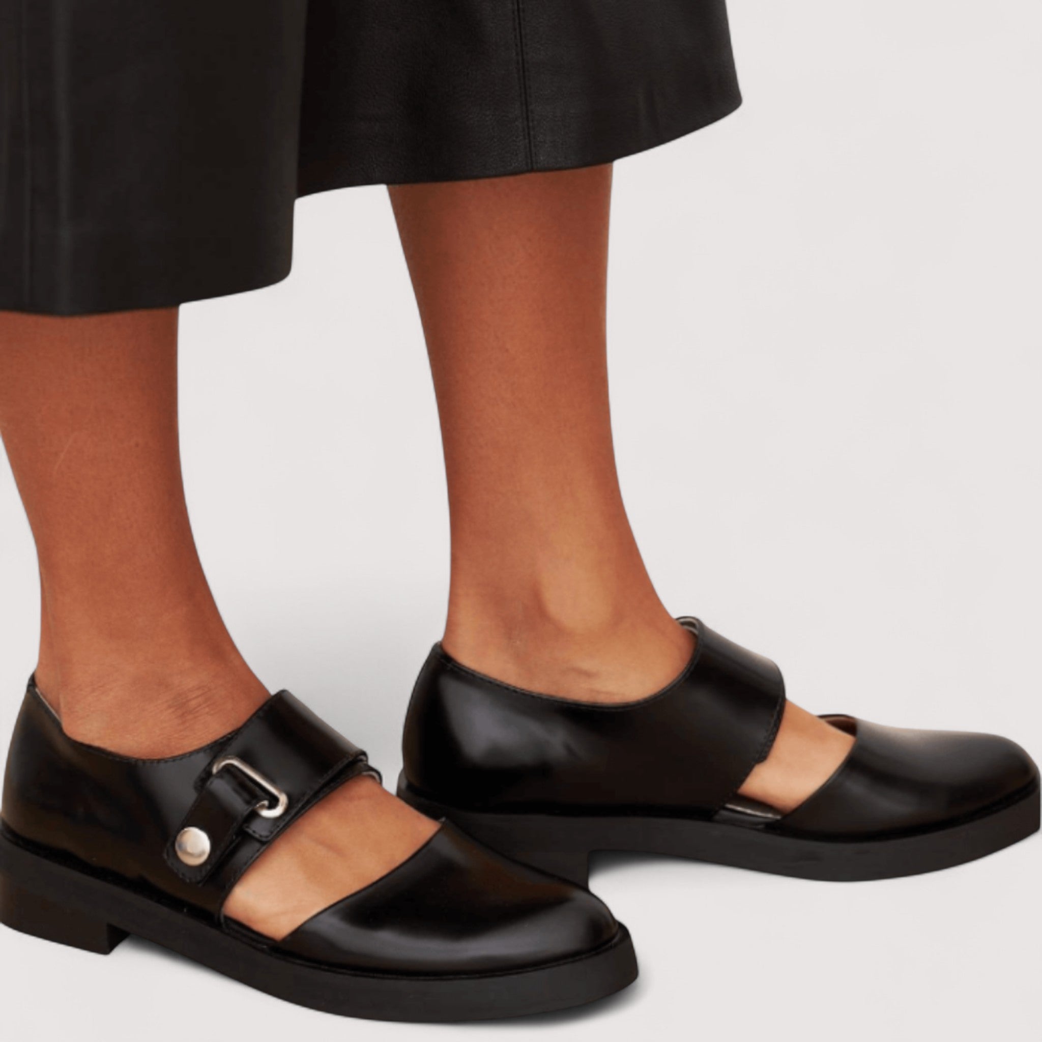 Virginia | Timeless Elegant Sandals
