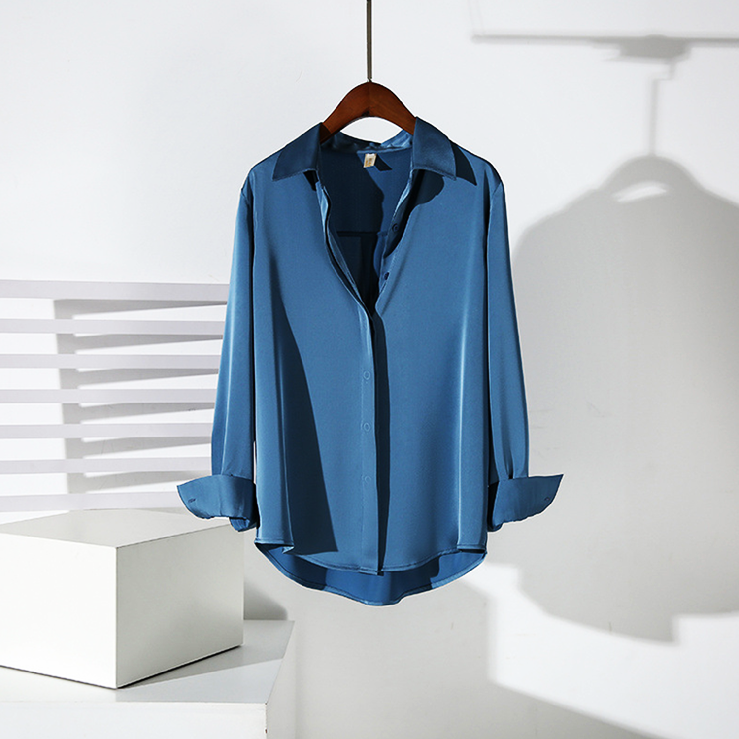 Thomasina | Chic Classic Shirt