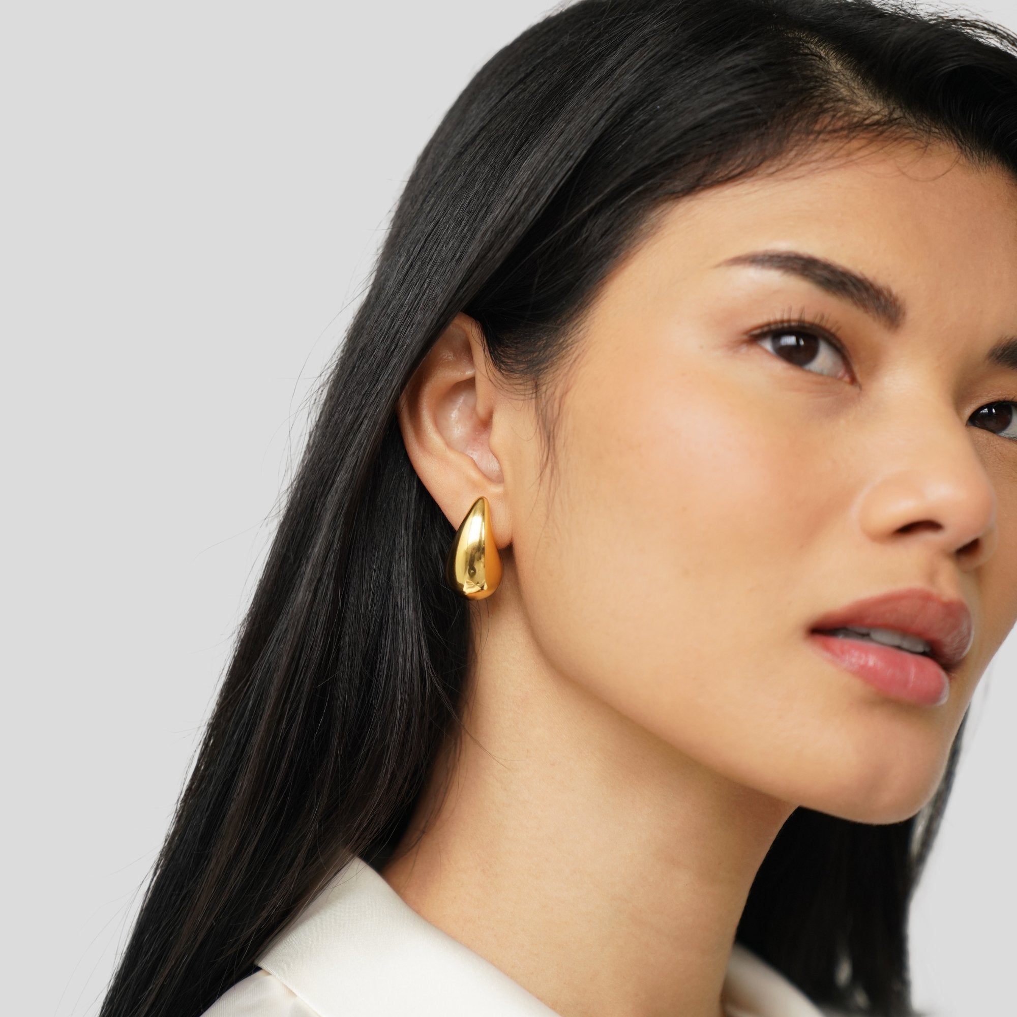 LUNA | STYLISH GOLD EARRINGS